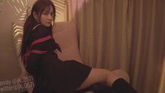 LGWG-653 找漂亮妹妹學習捆綁技巧 穿著校服樣子非常誘人