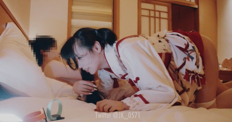 XCN-744 泄密流出推特PUA大神健身教练JK哥约炮萝莉型美女穿着和服JK制服暴力啪啪