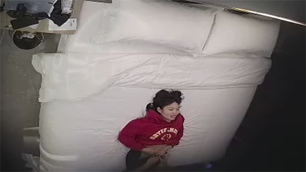 最新流出乐橙酒店摄像头偷拍情侣_ 第1集