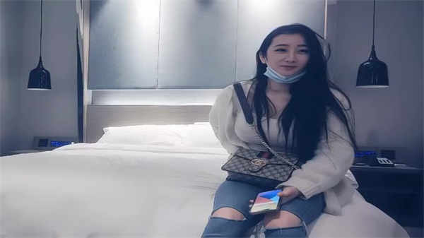 赵总寻花极品F罩杯苗条外围小姐姐 第1集