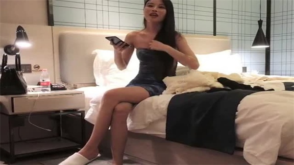 重推荐文轩探花超模大长腿高挑身材美女 第1集