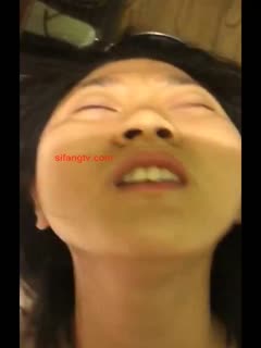 AOKE-876 情侣自拍小情侶流出但女友太吵了只好把她嘴巴蓋起來
