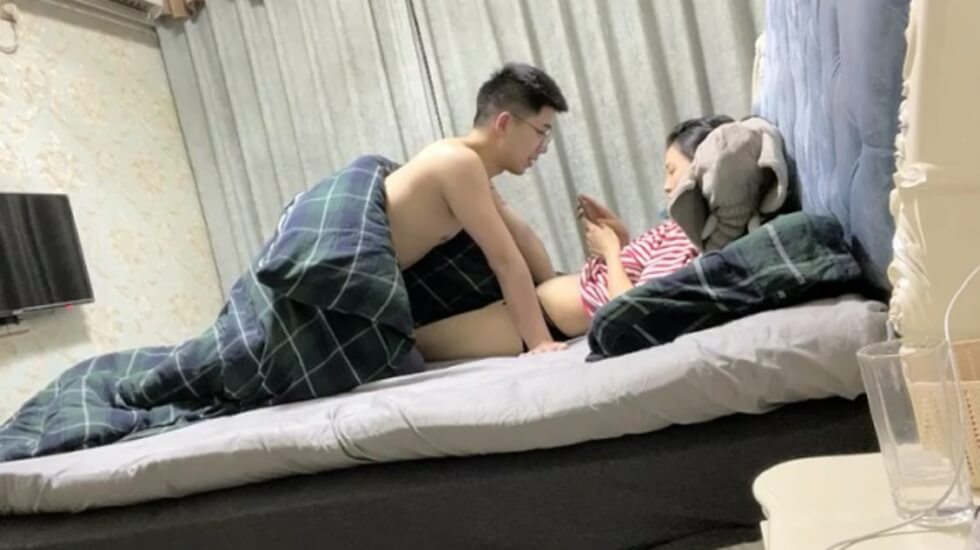 IPCD-472 帅哥酒吧撩妹,身材很棒的白富美然后去开房打炮