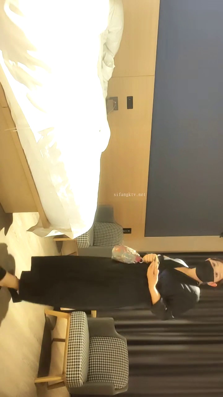 [直播] 偷拍2023.05.23【苍老师探花】 约操少妇 爆操深喉 爽 骚逼好久没被操 爽得不要不要的