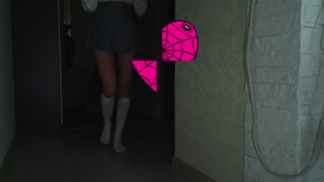 可爱女学生用震动棒摩擦紧致小穴愉悦自己