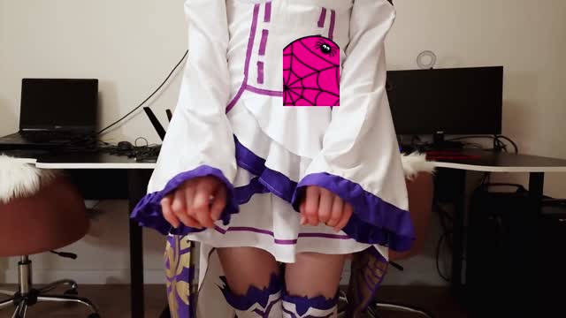 来自_Rezero_的纯真猫耳_Emilia_喜欢吮吸鸡巴并做爱