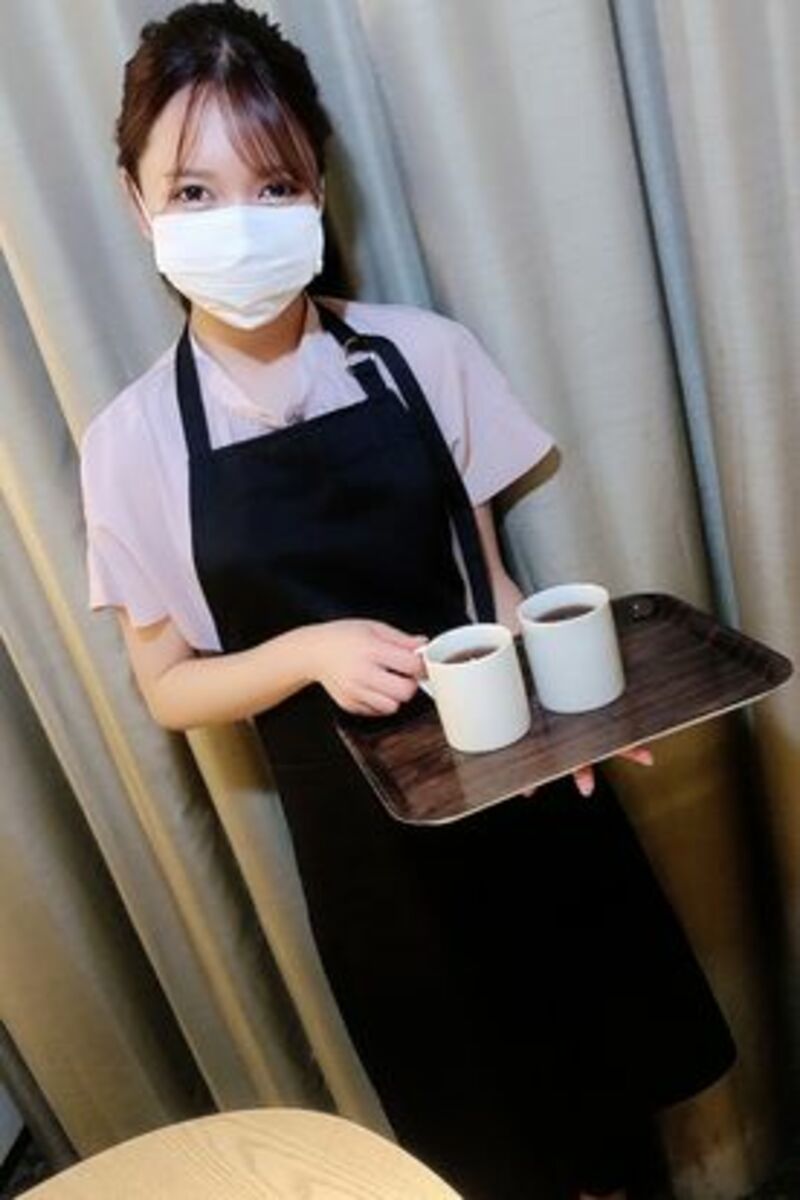 FC2精品无码PPV-2982071 カフェバイトの黒髪のあの子_男二人で応援3P中出し