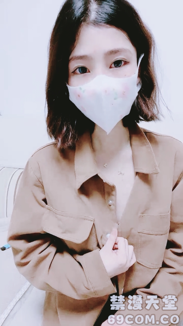 【禁漫直播】气质美女小姐姐！和闺蜜女同秀！浴桶里一起泡澡,黑丝美腿假屌骑坐,穿戴假屌骑乘位操逼