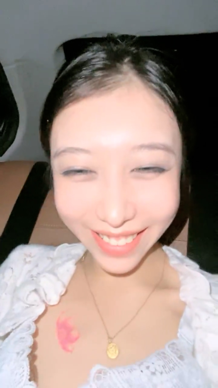 极品尤物模特女神！夜晚驾车路边车震！掏出炮友屌吸吮，肥穴美穴跳蛋自慰，骑上来深插爆操