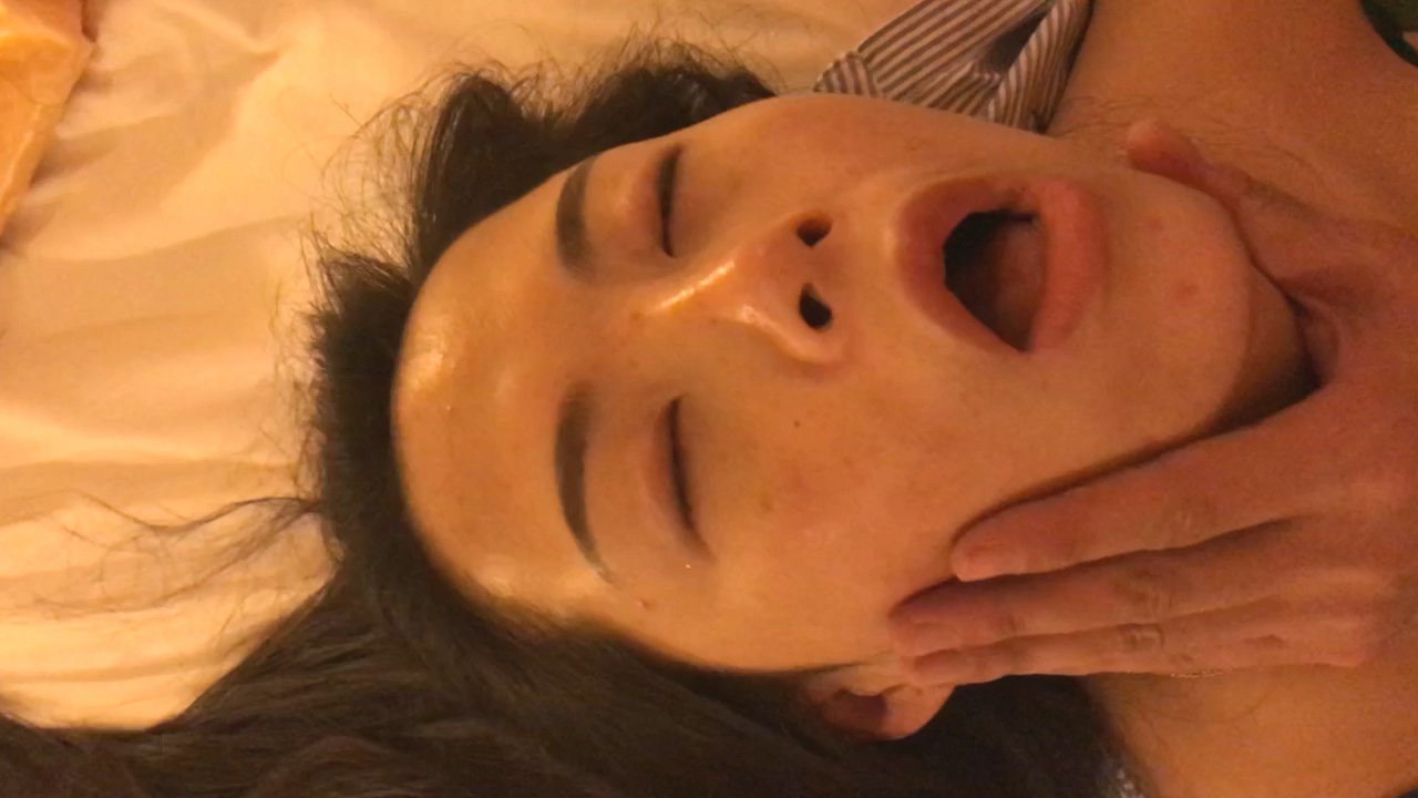 【强奸迷奸】眼鏡哥迷J氣質白領小姐姐絲襪高跟玩弄