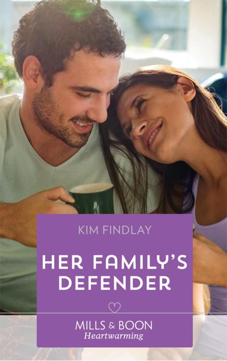 Her Family's Defender (Mills & Boon Heartwarming) (A Hockey Romance, Book 2)