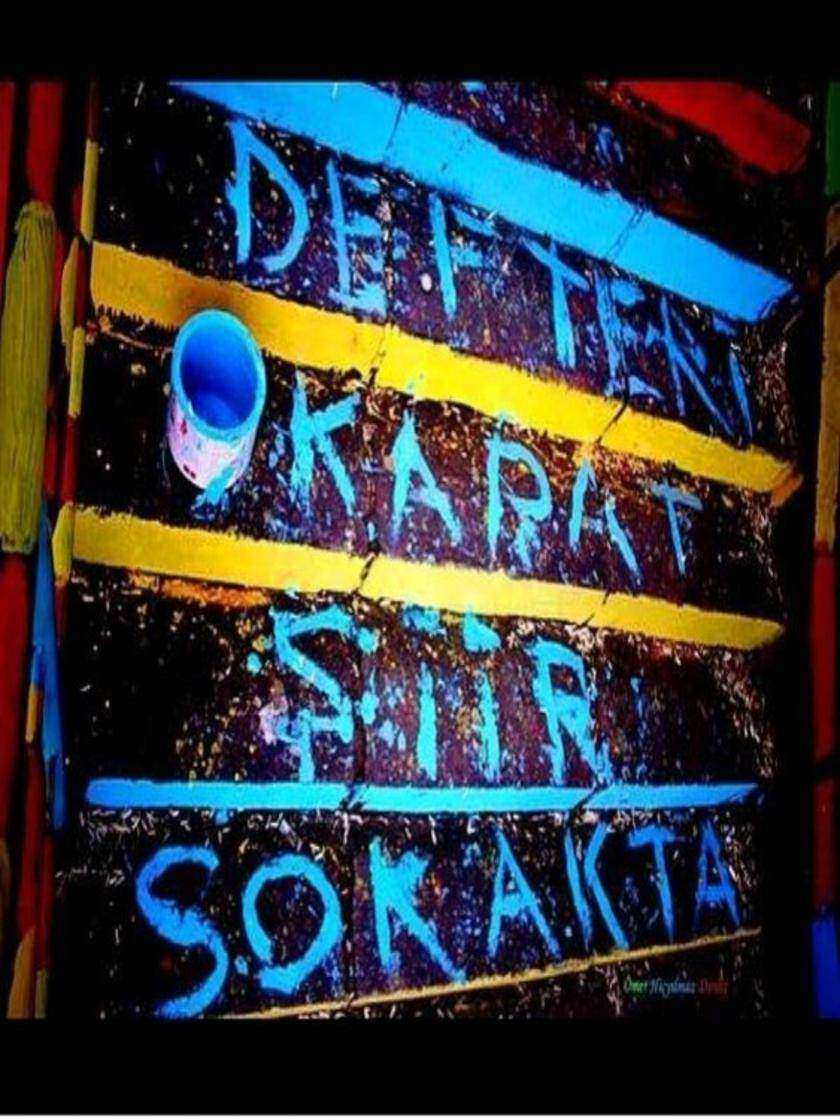 Defteri Kapat ?iir Sokakta Ak?m?