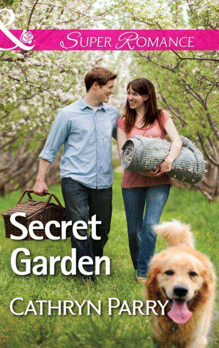 Secret Garden (Mills & Boon Superromance)