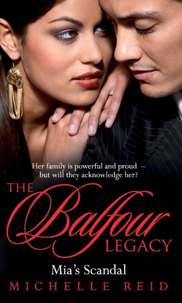 Mia's Scandal (Mills & Boon M&B)