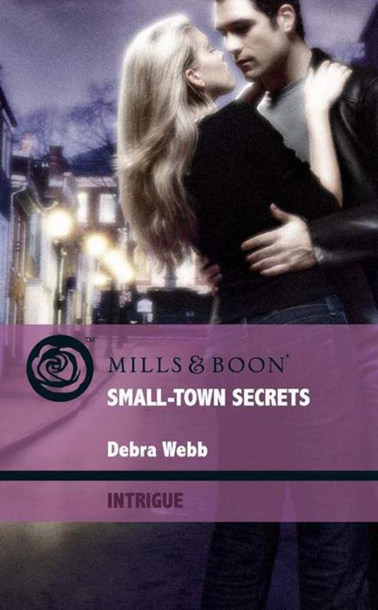 Small-Town Secrets (Mills & Boon Intrigue)